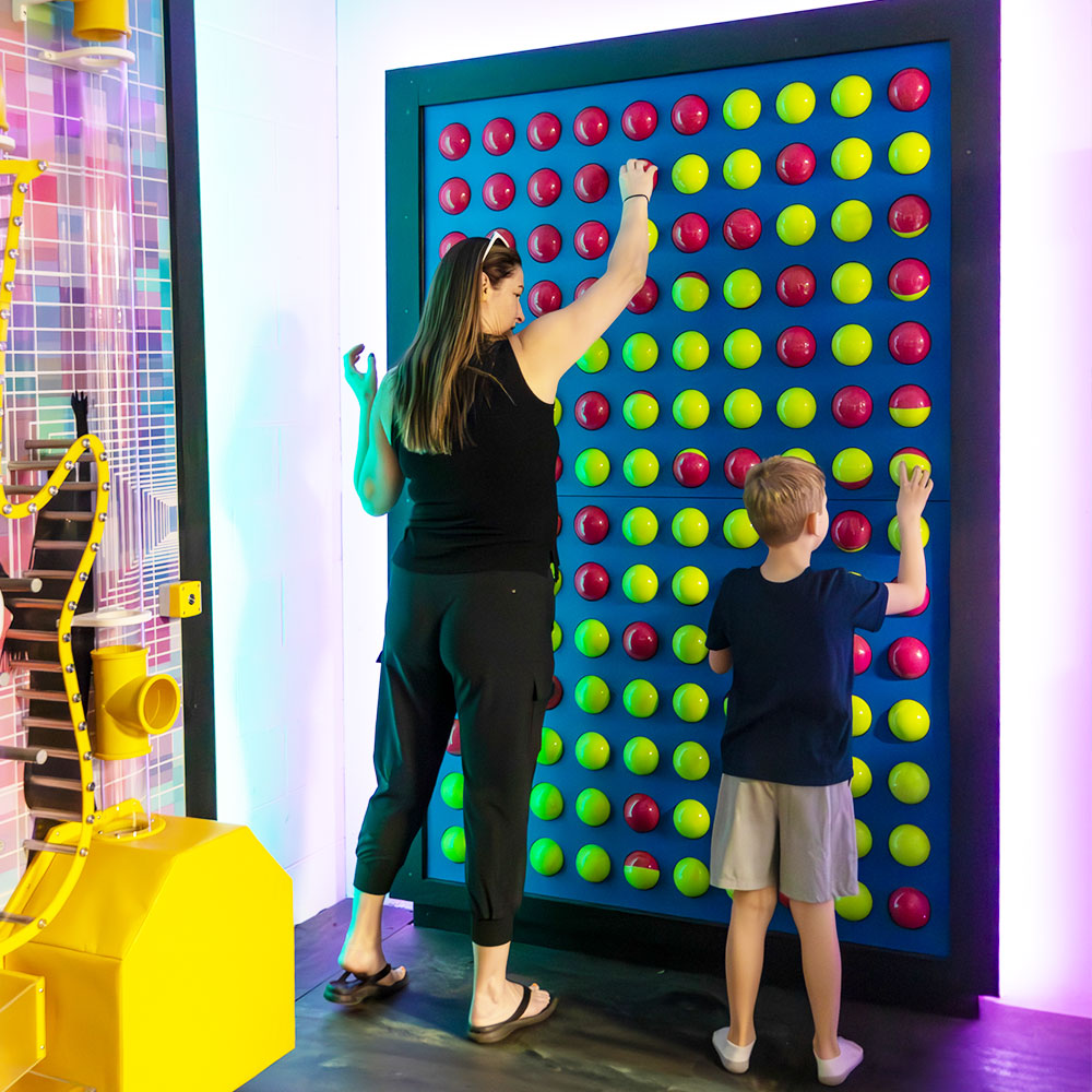 LiteZilla Whirly Wall-